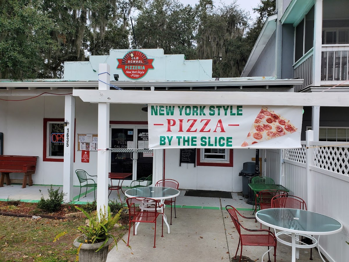 Old School Pizzeria